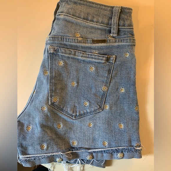 KanCan Jean Shorts - Picture 3 of 5